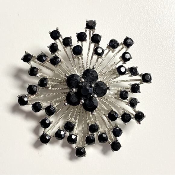 Vintage Silver Tone MCM Starburst Onyx Dark Rhinestone Brooch Pin - Picture 1 of 7